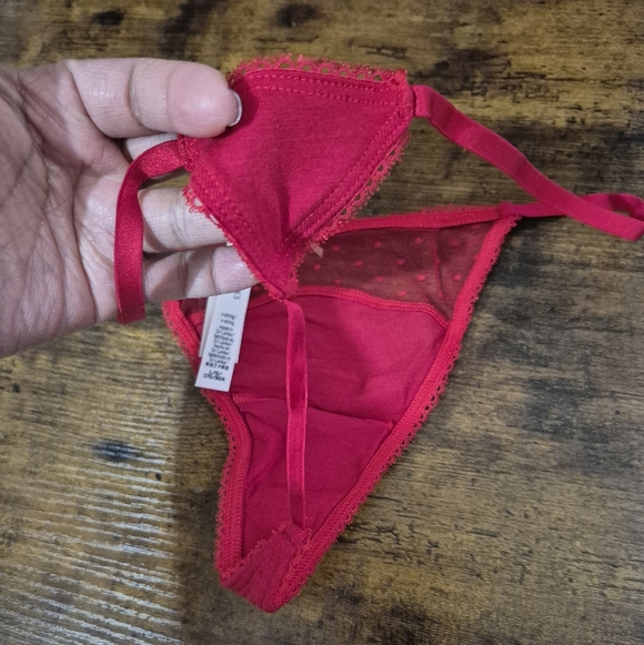 Victoria Secret Thong Panty - Picture 4 of 4